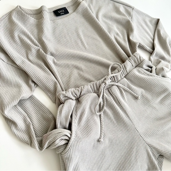 Vici Pants - | vici - gray ribbed matching minimalist lounge set  - small |